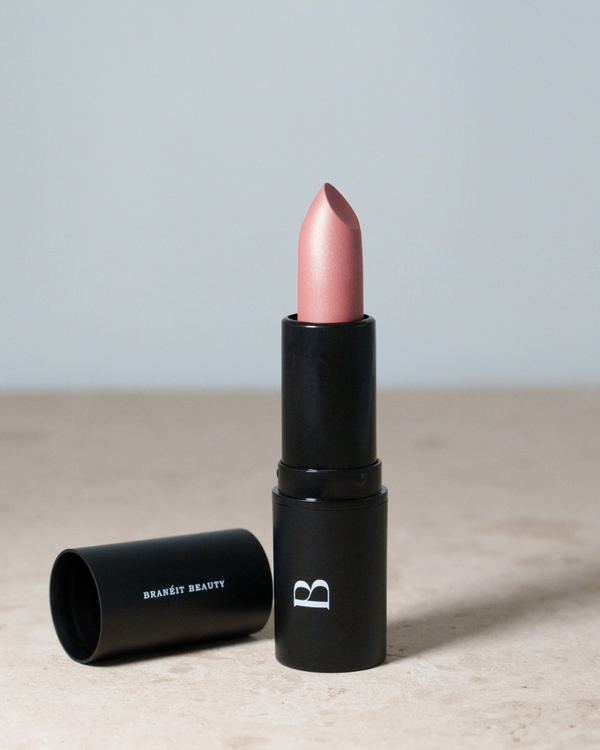 natural lipstick with creme and satin matte finish moisturing