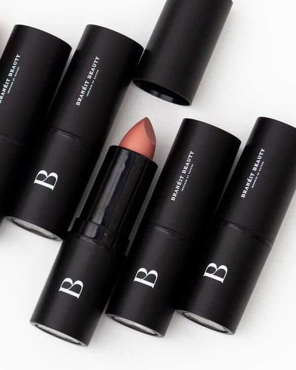 natural lipstick with creme and satin matte finish moisturing