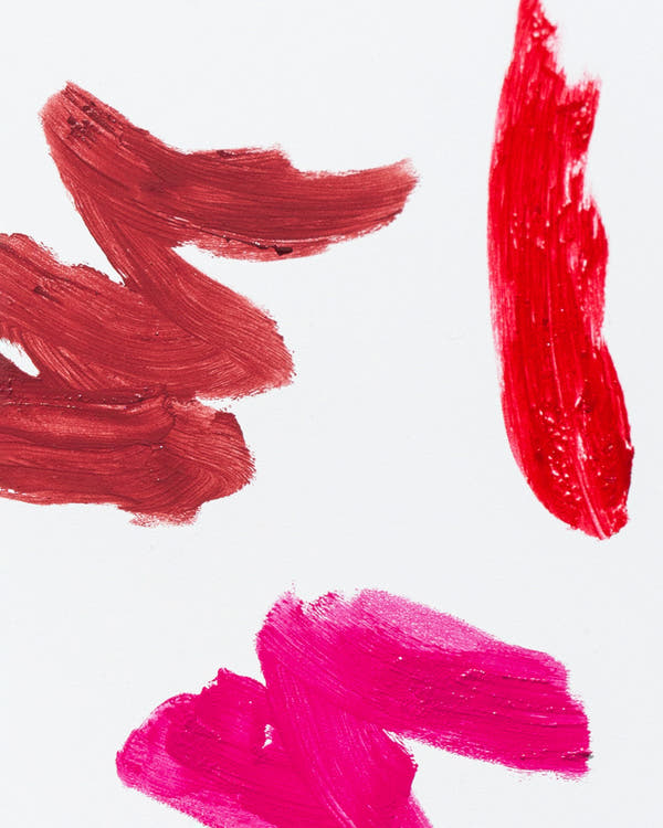 natural lipstick with creme and satin matte finish moisturing